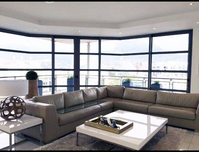 2 BEDROOM APARTMENT TO LET IN DE WATERKANT